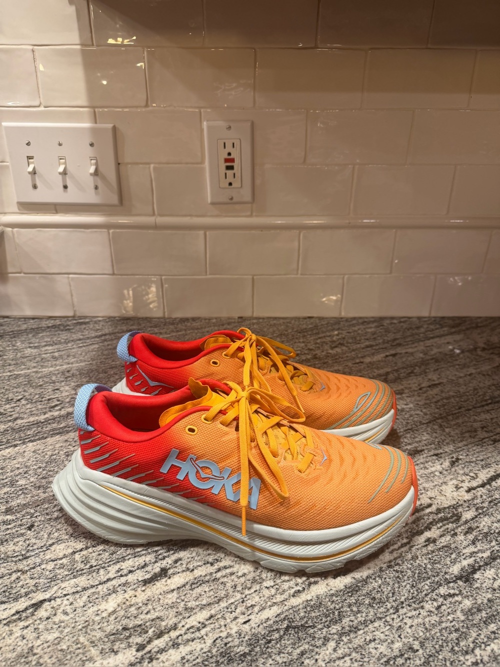 Men’s Hoka Bondi X Size 9.5